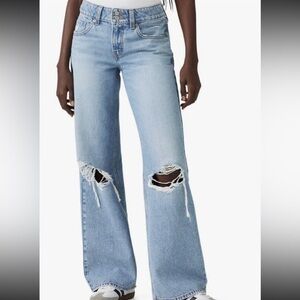 Levi's SuperLow distressed jeans sz 28